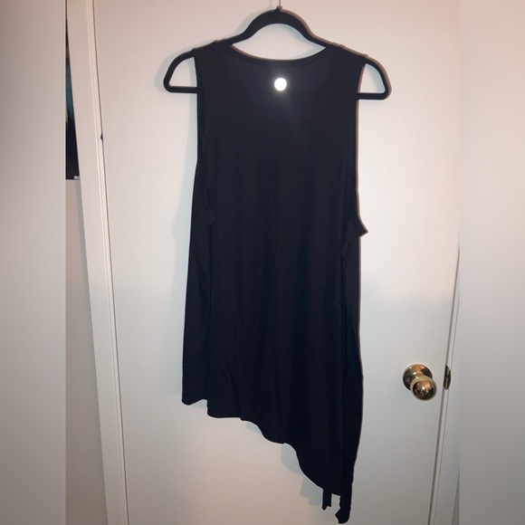 🛍️Torrid Active Tank ‼️LOWEST PRICE‼️ - Picture 8 of 8